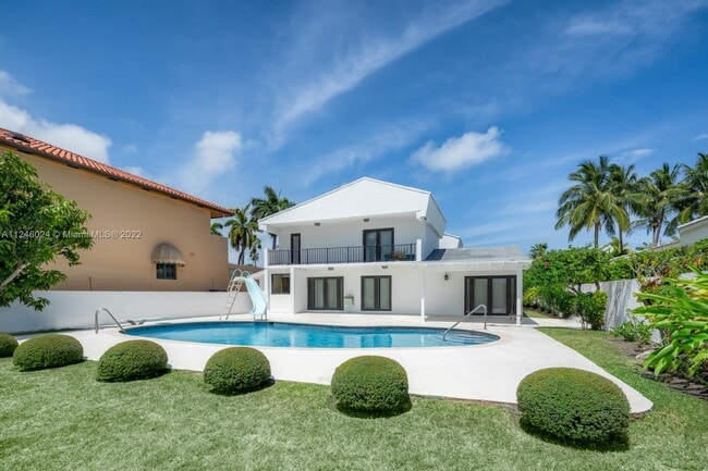 Building Photo - 80 S Hibiscus Dr