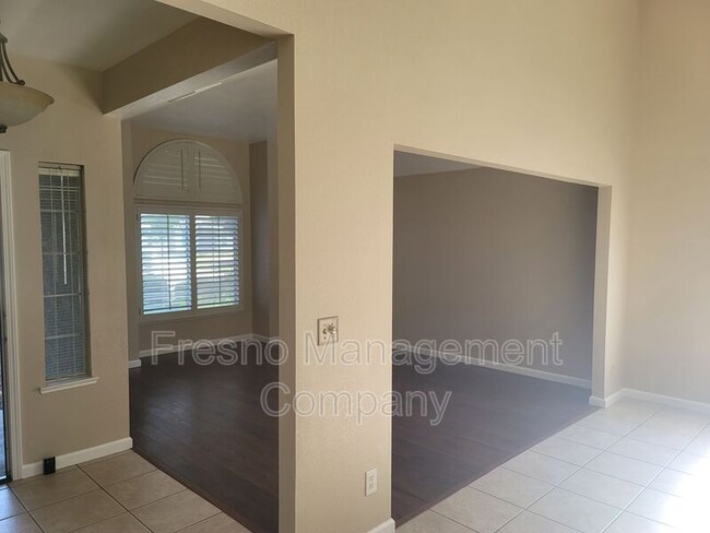 Foto del edificio - 1415 E Portland Ave