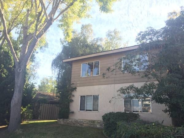 Primary Photo - 5170 E Anaheim Rd