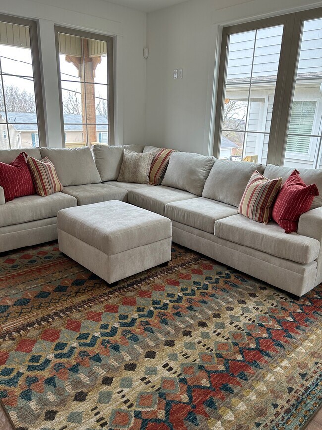 Foto del edificio - 348 N Fletcher Ave