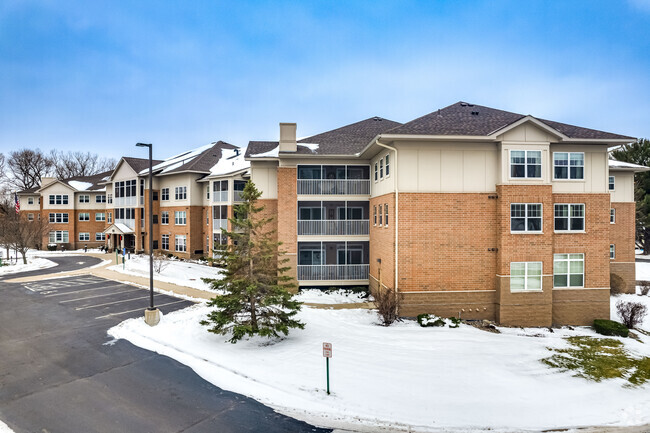 Building Photo - Summerhill of Maplewood