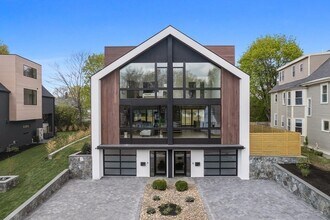 Building Photo - 353 Linwood Ave