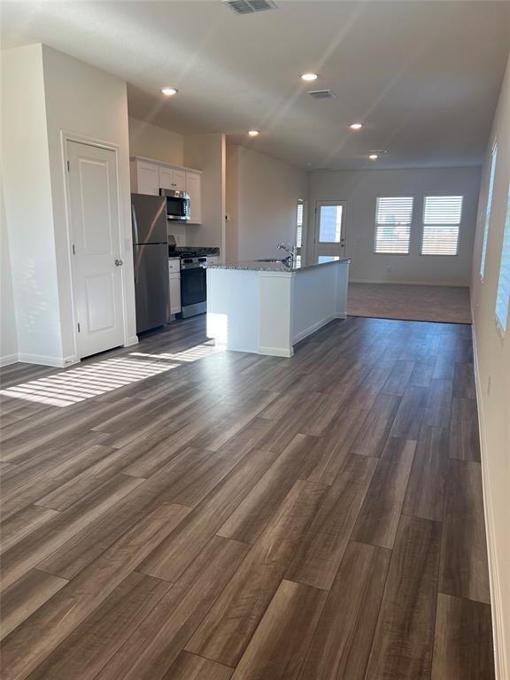 Building Photo - 107 Bridgeview Dr