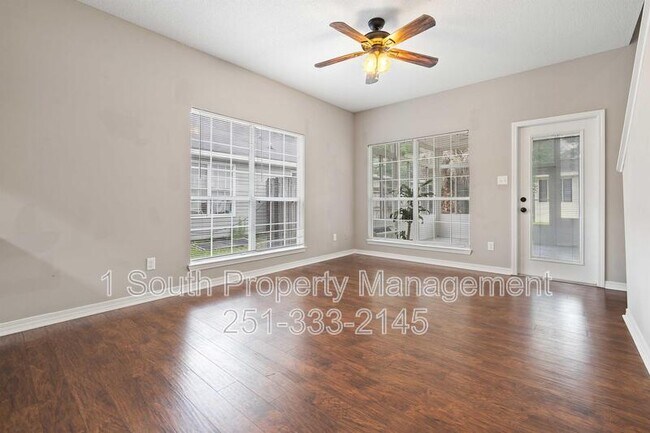Building Photo - 2033 Post Oak Ct