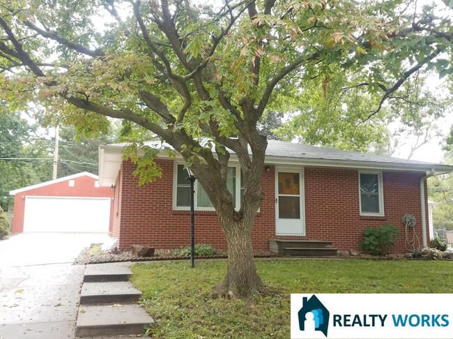Building Photo - Lovely 4 Bed House!