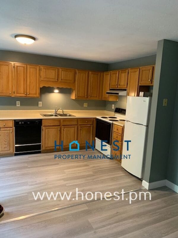 Foto del edificio - 2647 W River Rd