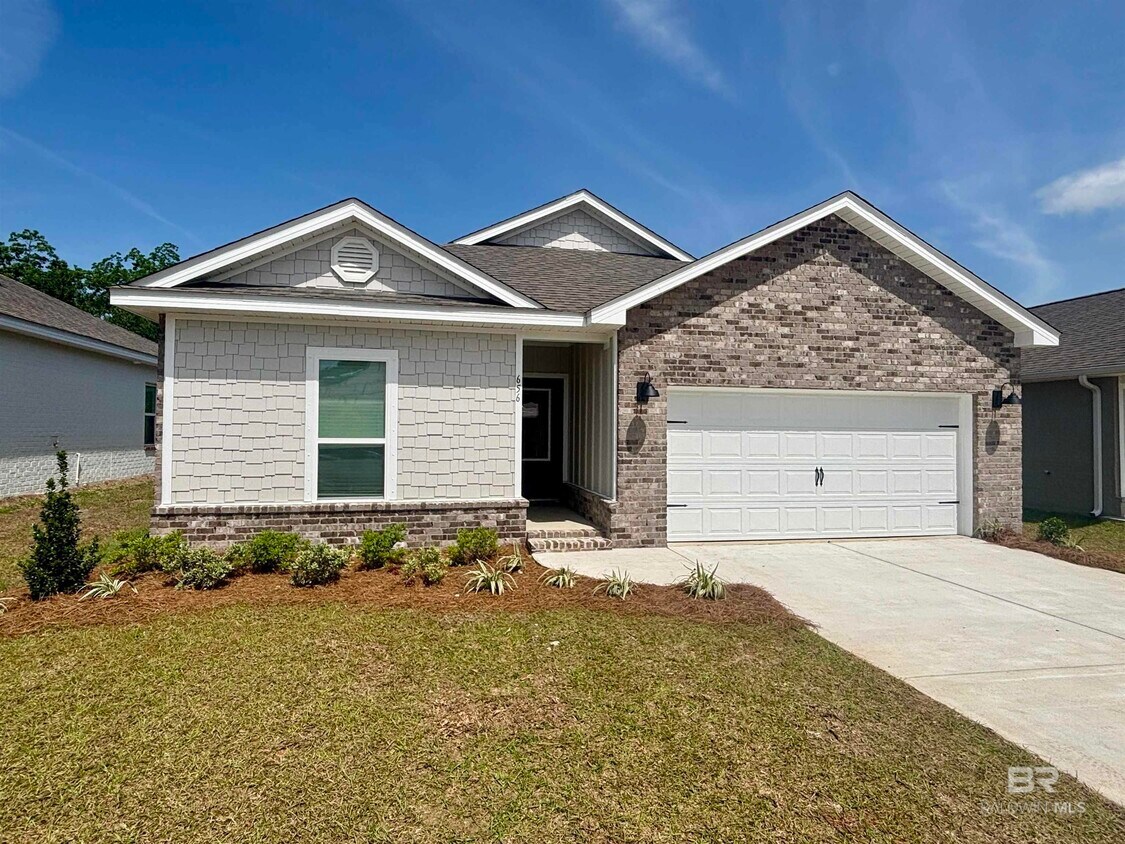 Primary Photo - 656 Overland Dr