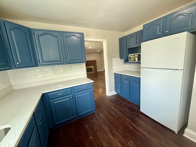 Building Photo - Large 3 bedroom / 2 bath house in Annapolis