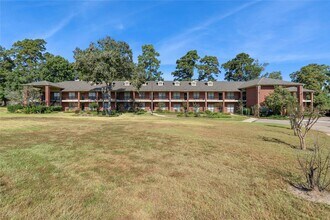 Building Photo - 200 Panorama Dr