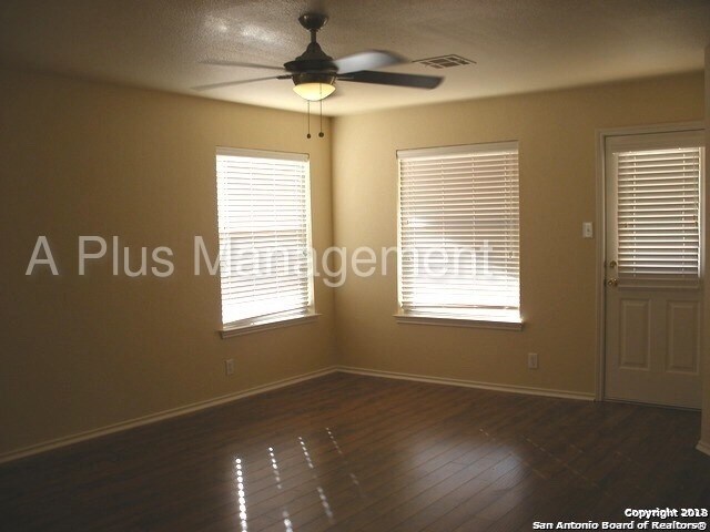 Building Photo - 1319 Lotus Walk