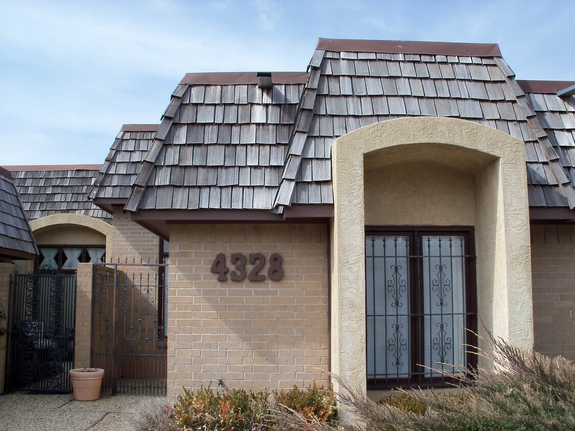 Beautiful Town house in quiet neighborhood. - 4328 Tiffani Dr