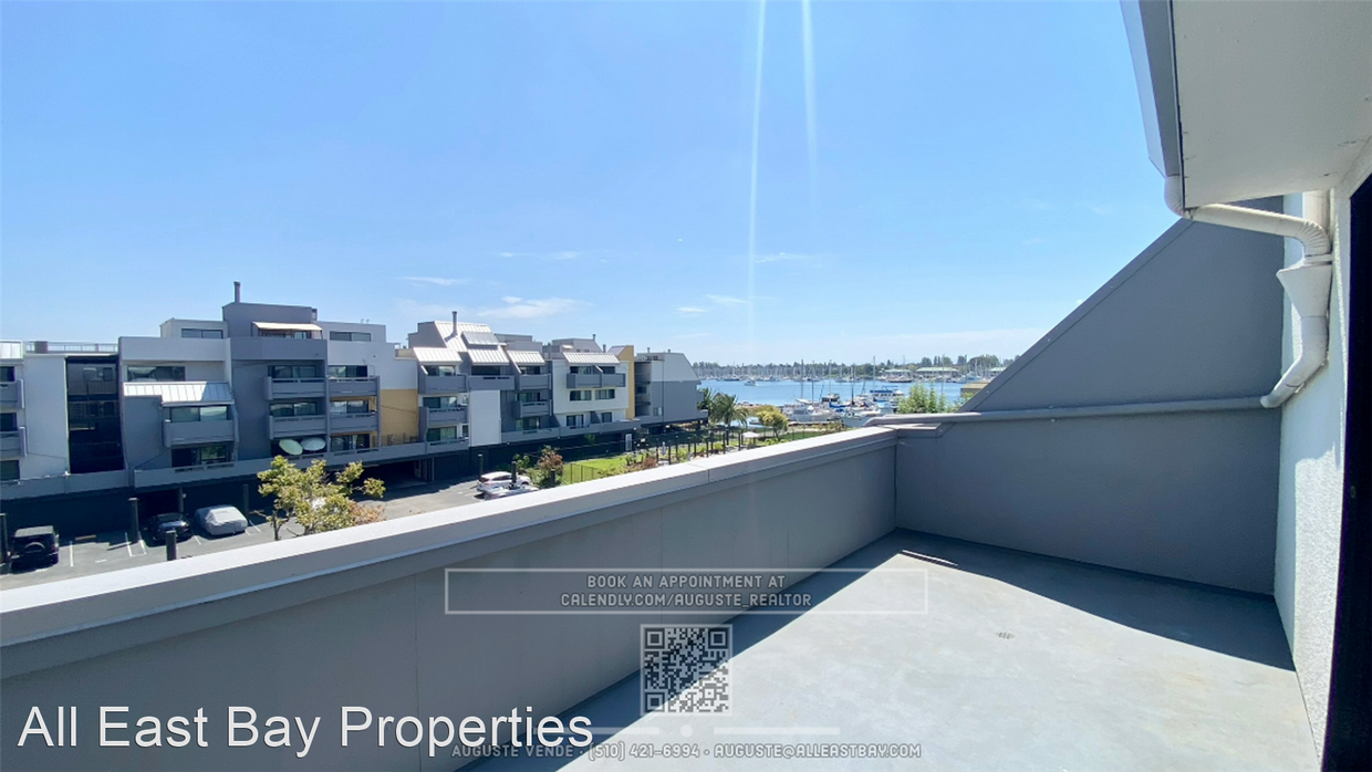 Primary Photo - 1 br, 1 bath House - 5 Embarcadero W 318
