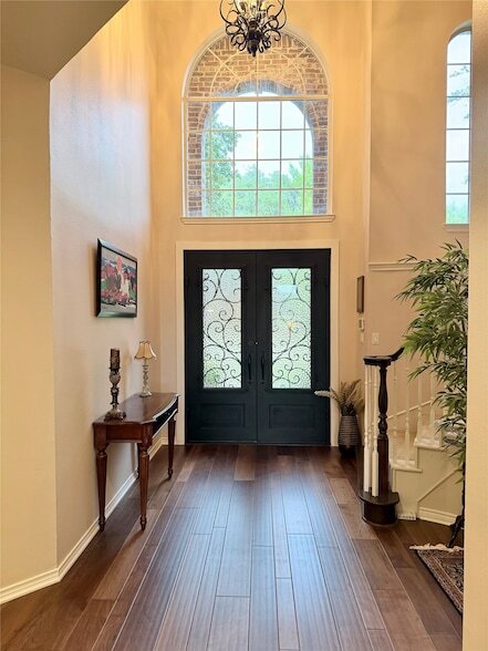 Photo - 1327 Barrington Dr House