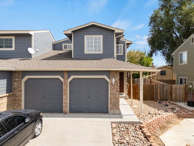 Photo - Clean, Bright 3 Bedroom with large yard an... House