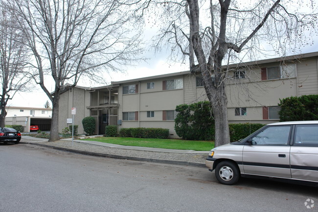 Foto del edificio - Cheri Lin Apartments