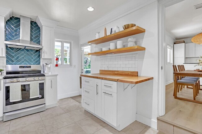 Foto del edificio - 571 Lee Dr