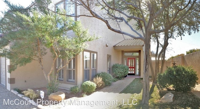 Building Photo - 3 br, 2.5 bath House - 5001 Greentree Blvd