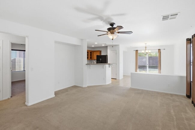 Foto del edificio - 3 bedroom home in queen creek, ready to go!-1 MONTH FREE WITH A 13 MONTH LEASE!