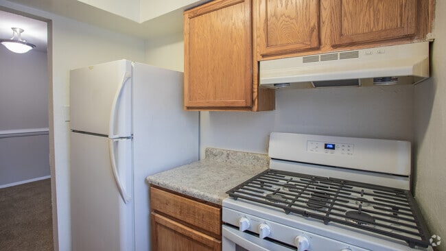 2BR,1BA,- 925SF - Lake Village Apartments