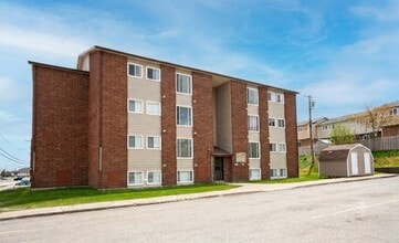 Building Photo - 3 New Pennywell Rd
