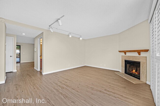 Foto del edificio - 3 br, 2.5 bath House - 600 Stonegate Drive