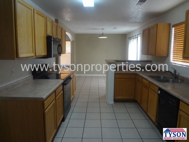 Building Photo - 5305 River Ridge Ave NW