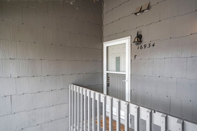 Building Photo - 16934 E Whitaker Dr