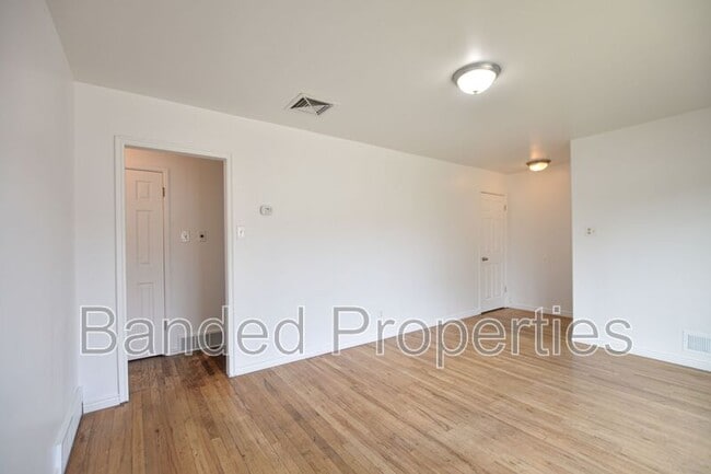 Building Photo - 4739 S 300 W