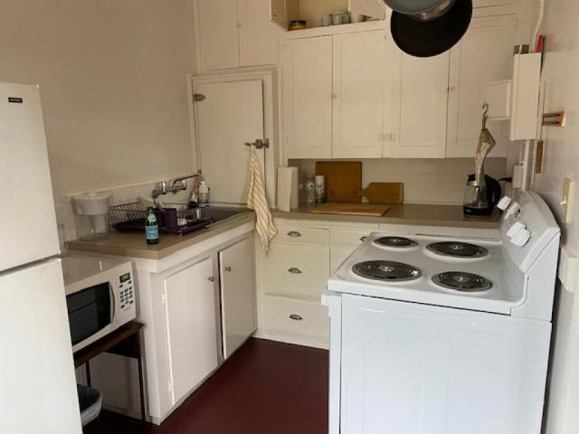 Building Photo - 0 bedroom in Seattle WA 98112