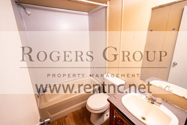 Foto del edificio - 112 Enchanted Dr