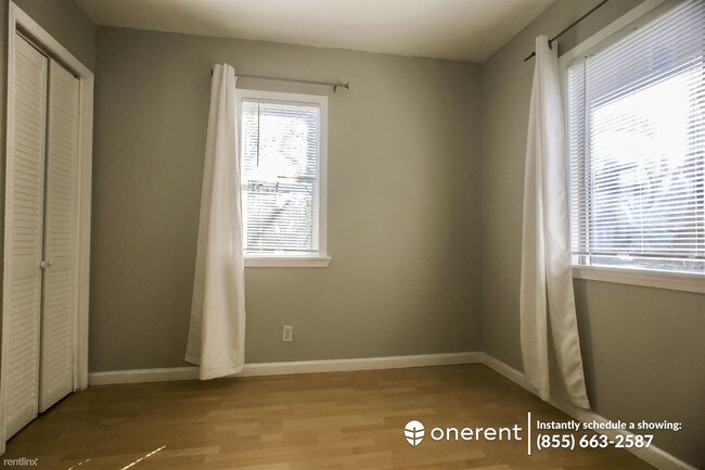Building Photo - 1 br, 1 bath House - 439 Visitacion Avenue -
