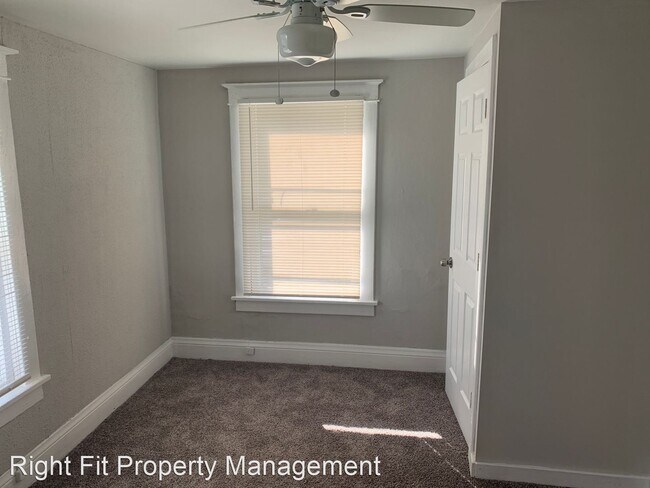 Foto del edificio - 3 br, 1 bath House - 821 6th Ave