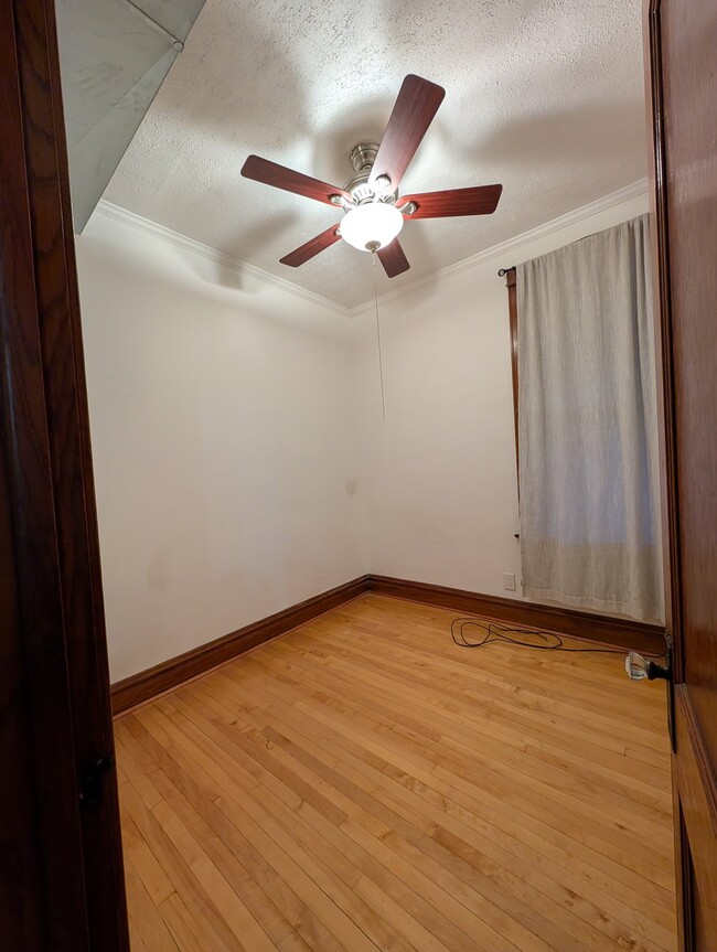 Photo - 2505 S Harding Ave Apartment