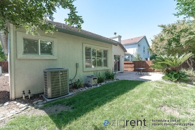 Foto del edificio - 3 br, 2 bath House - 130 Eastbrook Way, Sa...