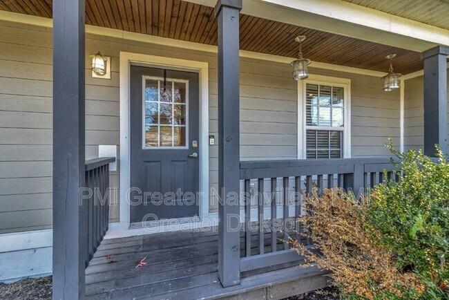 Foto del edificio - 2543 Summit Ct