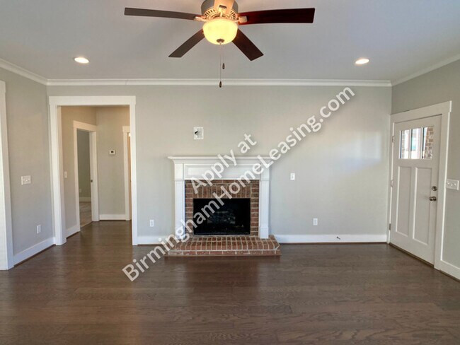 Building Photo - 352 Crossbridge Rd