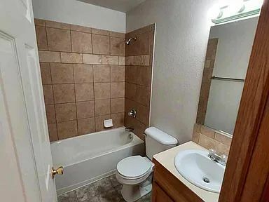Foto del edificio - 2506 Silverton St