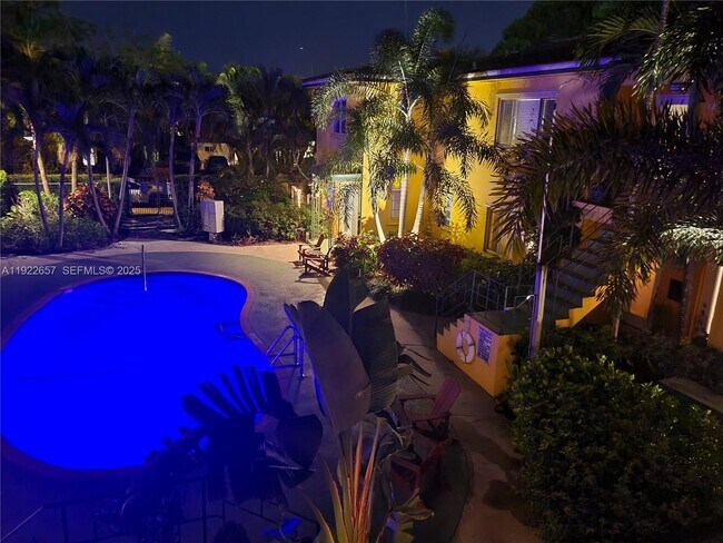 Foto del edificio - 729 NE 16th Ave