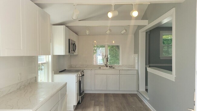 Foto del edificio - 6 Damon St