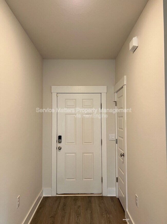 Building Photo - 4084 Blaney Ln