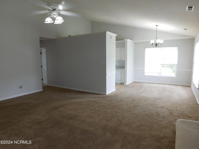 Building Photo - 210 Rivershore Dr