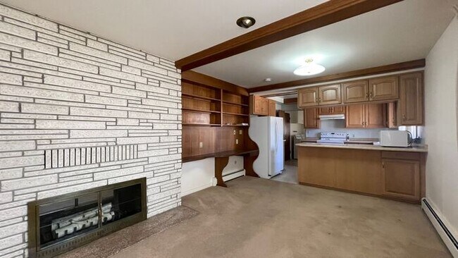 Building Photo - Great Home in Parkwood