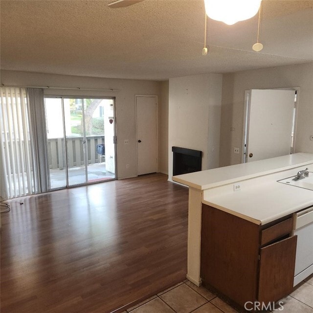 2821 S Fairview St Unit G, Santa Ana, CA 92704 Condo for Rent in