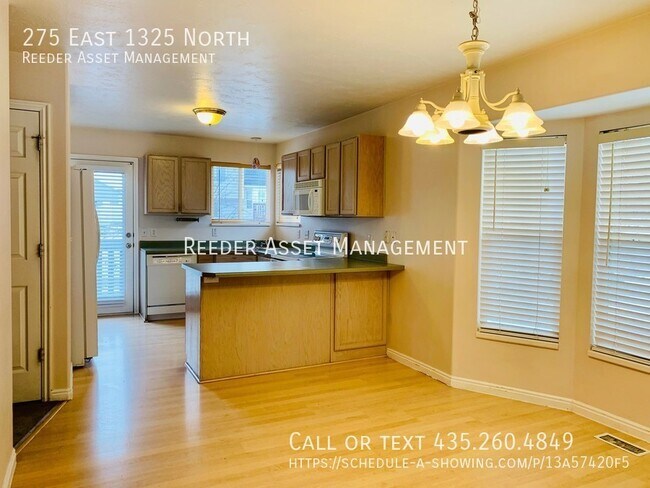 Foto del edificio - 5 Bedroom 3 Bathroom Home In Layton with B...
