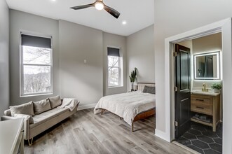 Building Photo - 2455 W McMicken Ave Building Photo - 2455 W McMicken Ave