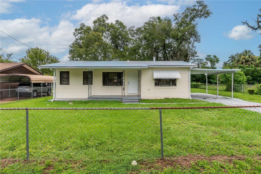 Foto principal - 2215 NE 16th Ct