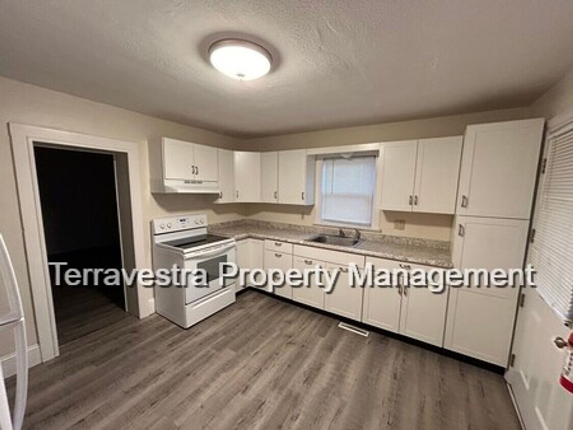 Foto principal - 407 Southwest Blvd