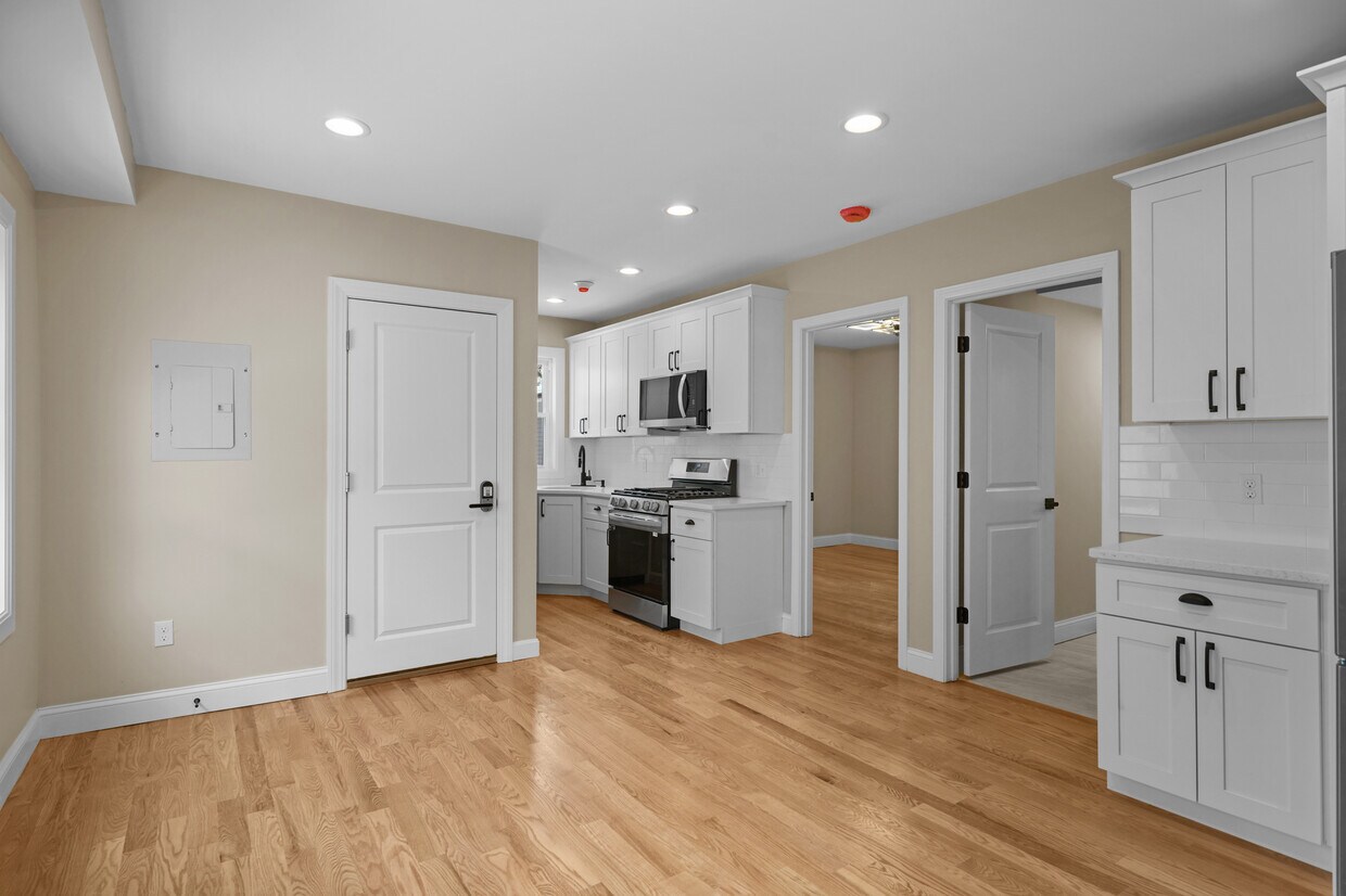 1st Floor Kitchen - 670 Killingly St