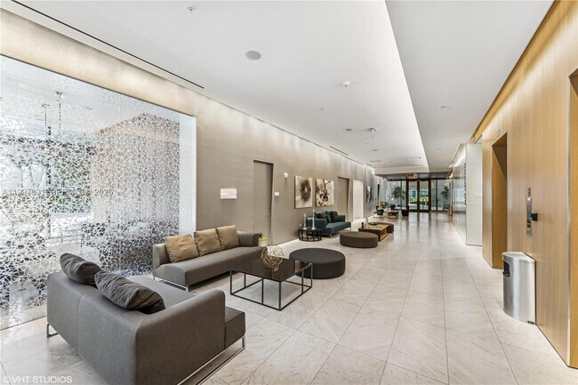 Foto del edificio - 88 SW 7th St