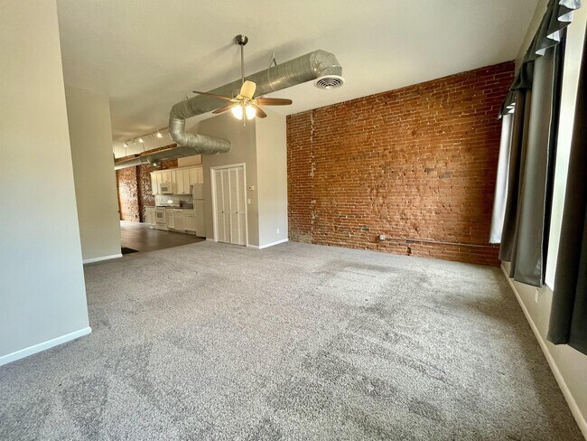 Foto del edificio - 1608 2nd Ave